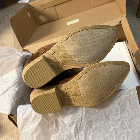 Urban Outfitters Tan Lace-Up Western Boots - Picture 5 of 6